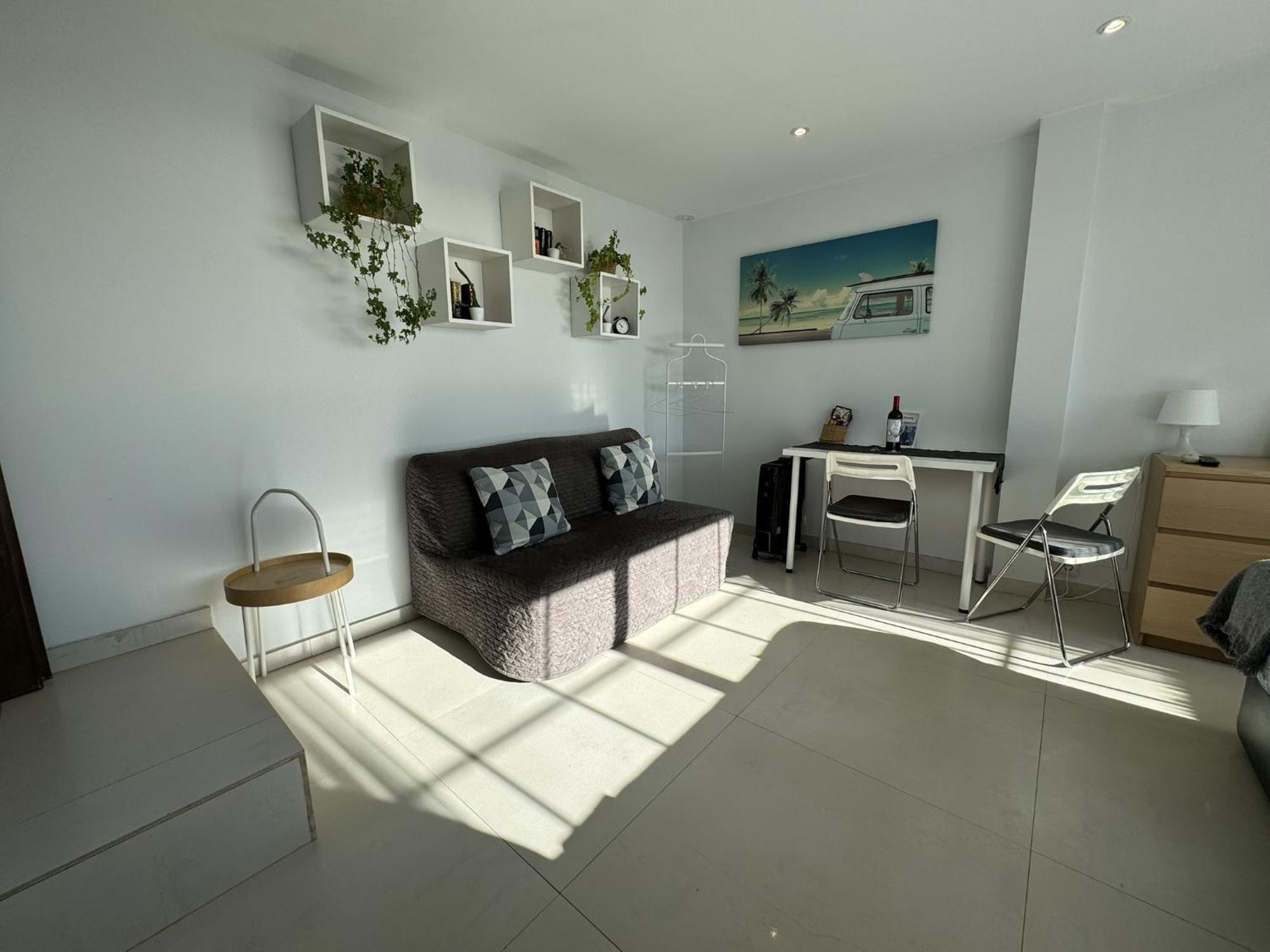 Peaceful Studio With Amazing Sea Views And Free Parking 베날마데나코스타 외부 사진