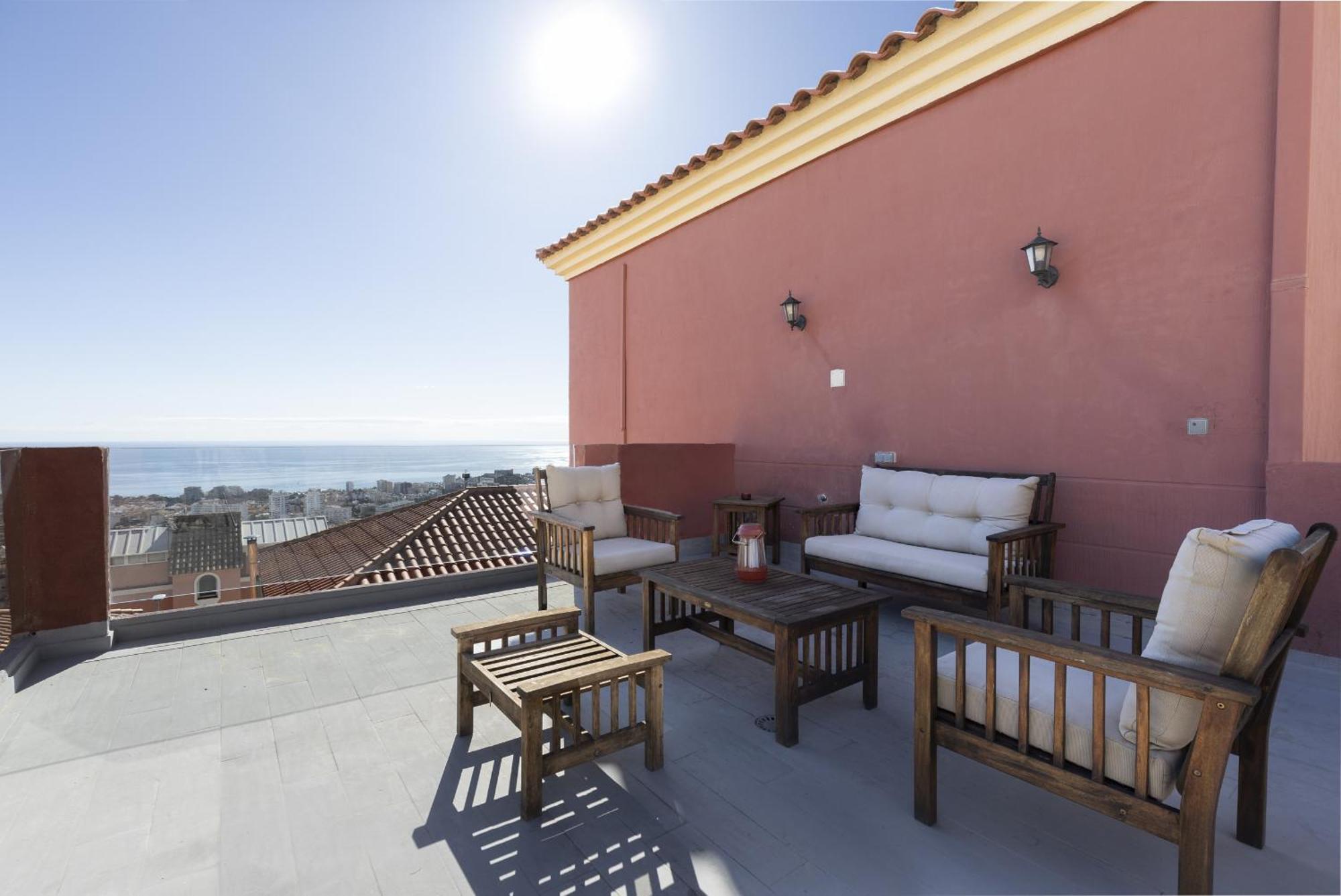 Peaceful Studio With Amazing Sea Views And Free Parking 베날마데나코스타 외부 사진